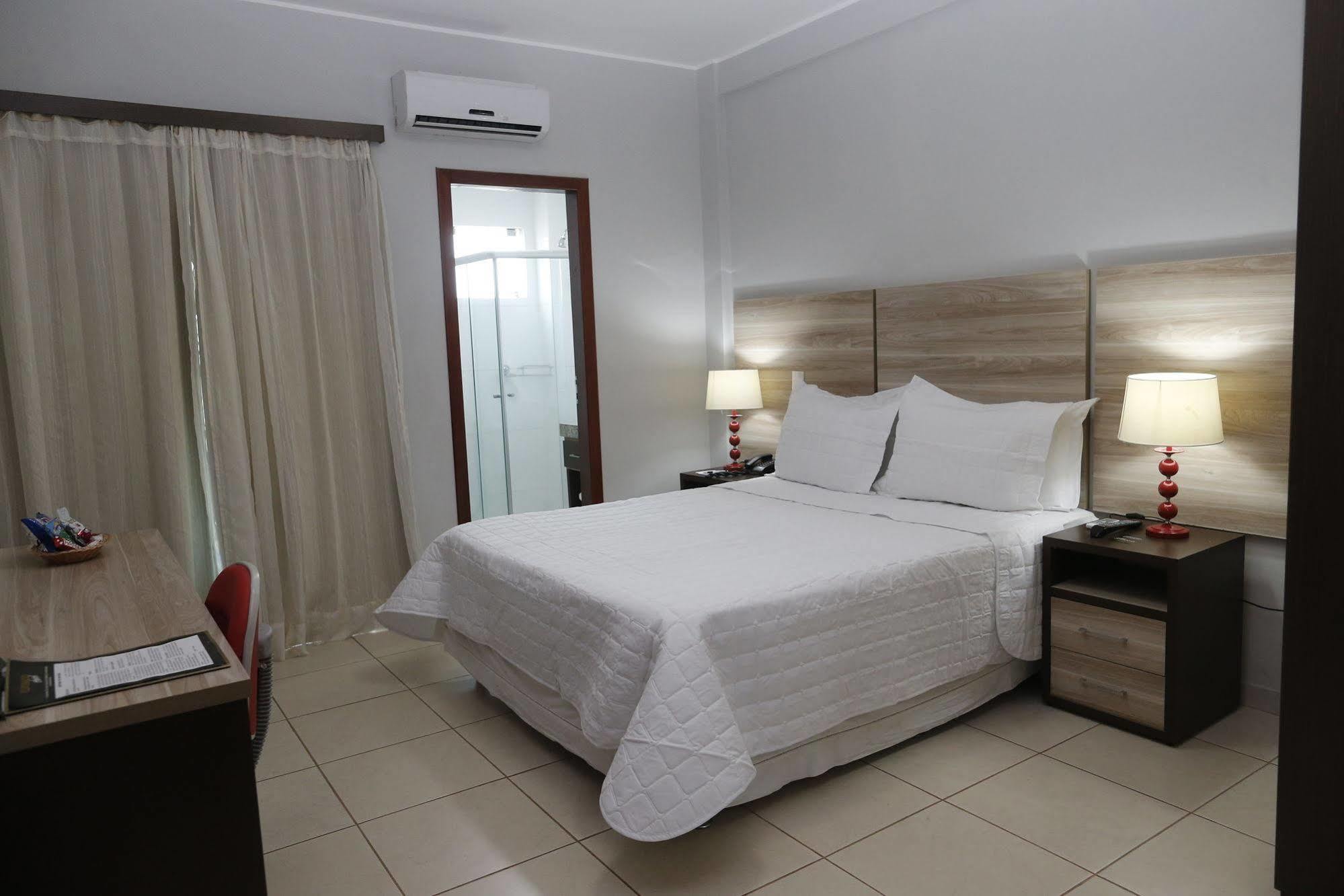 Hotel Eldorado Paracatu Exterior foto